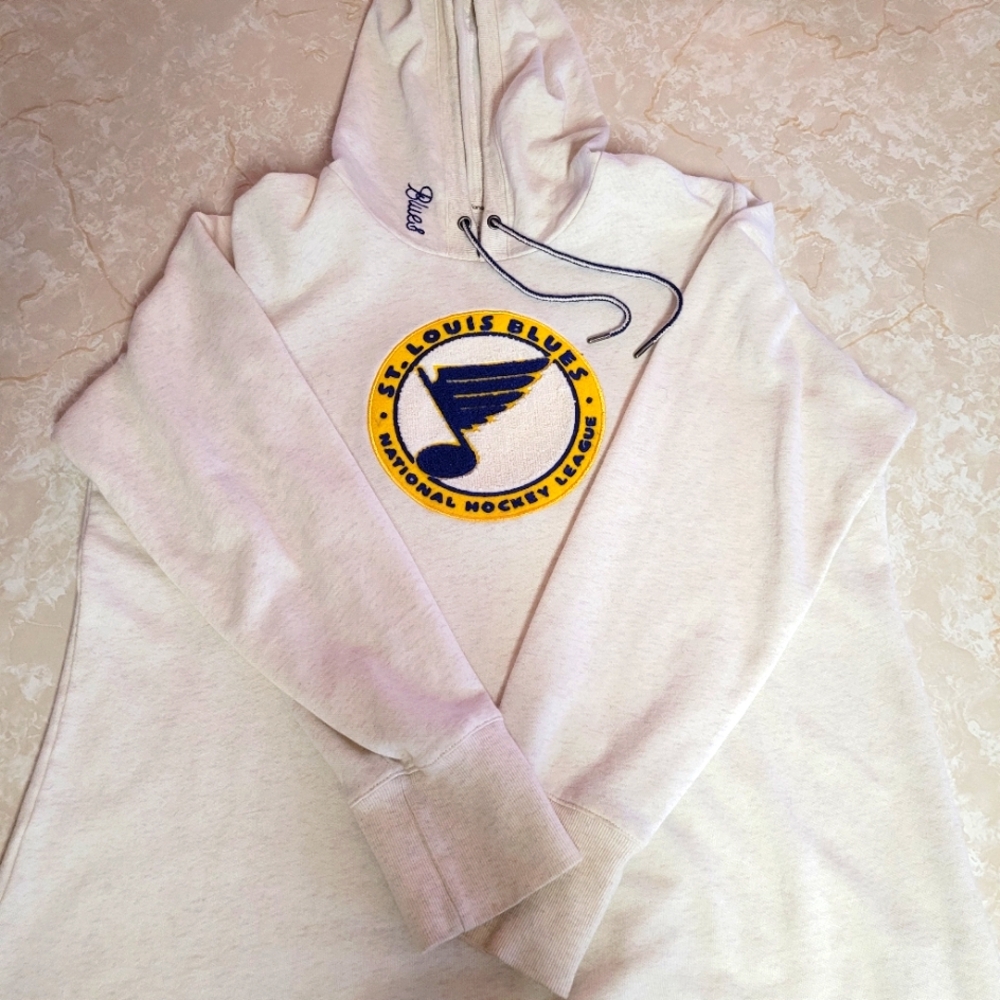 St. Louis Blues sweatshirt